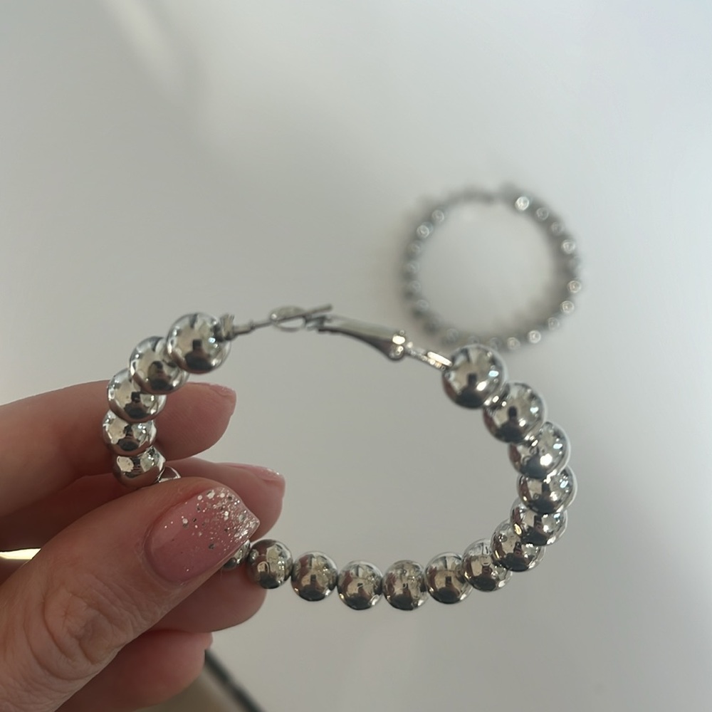 Fun Large Hoops - Picture 4 of 4